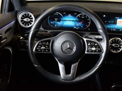 Used 2021 Mercedes-Benz A 220 4MATIC w/ Premium Package image 17