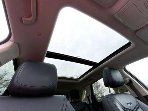 Used 2018 Cadillac XT5 Luxury w/ Driver Awareness Package image 22