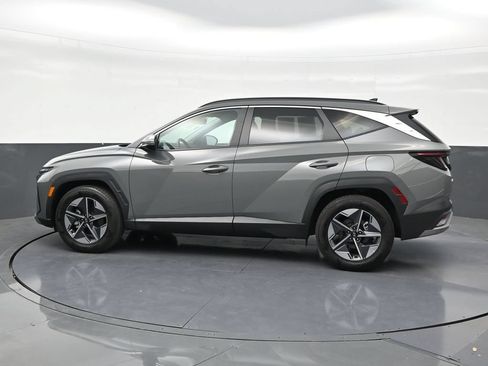 Used 2025 Hyundai Tucson SEL FWD image 2