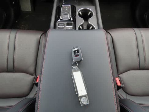New 2026 Honda Pilot Black Edition image 32