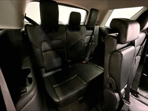 Used 2025 Nissan Pathfinder Platinum AWD/4WD image 33