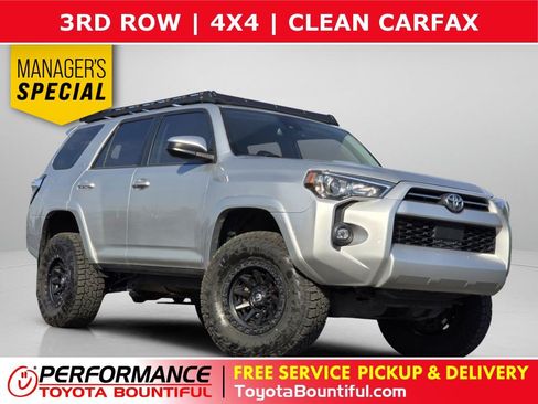 Used 2022 Toyota 4Runner SR5 AWD/4WD image 1