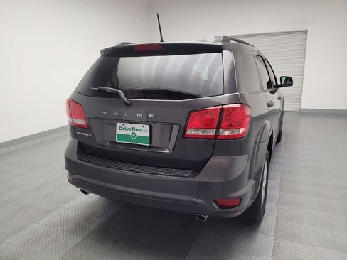 Used 2018 Dodge Journey SXT FWD image 7