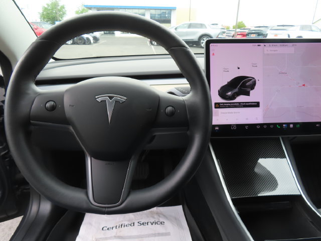 Used 2020 Tesla Model 3 Standard Range Plus RWD image 13