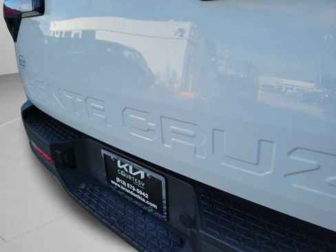 Used 2023 Hyundai Santa Cruz SE FWD image 31