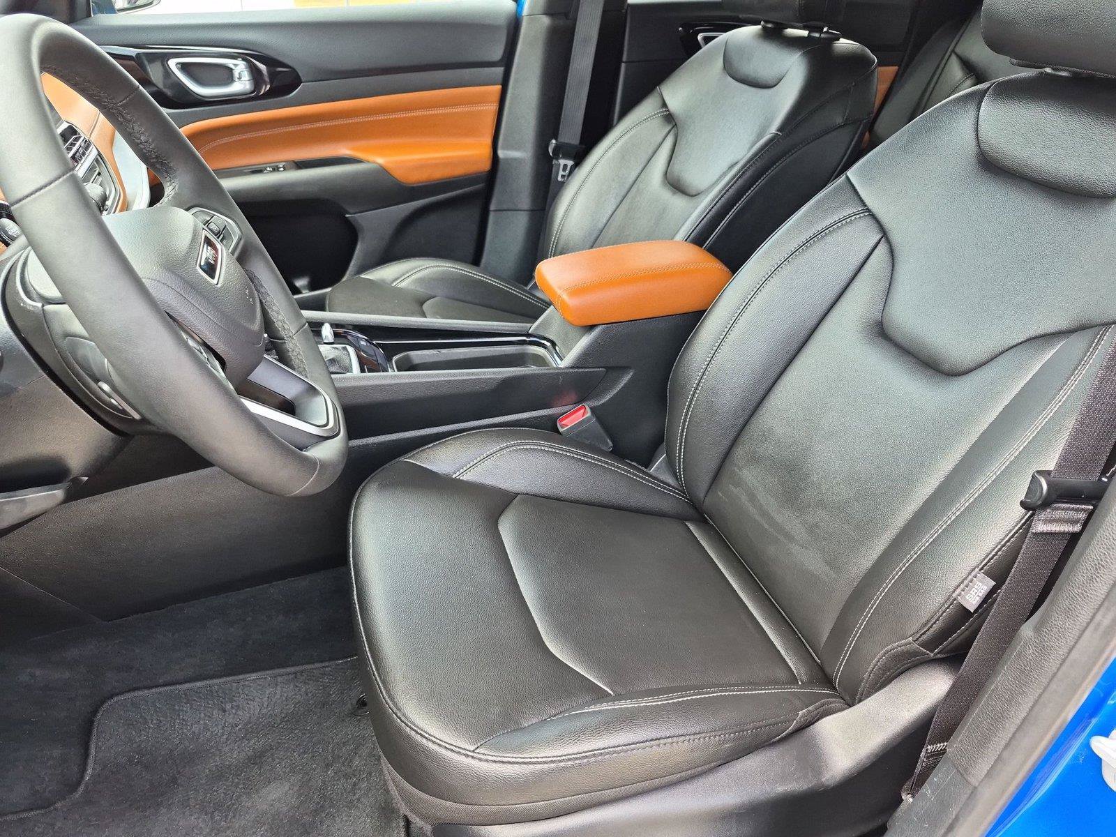 Used 2025 Jeep Compass Limited AWD/4WD image 25