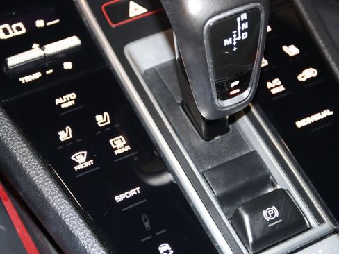 Used 2022 Porsche Cayenne Platinum Edition AWD/4WD image 53