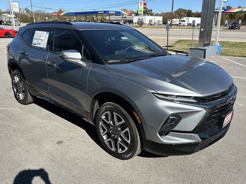 New 2025 Chevrolet Blazer RS w/ Driver Confidence II Package image 8