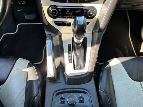 Used 2013 Ford Focus Titanium image 20