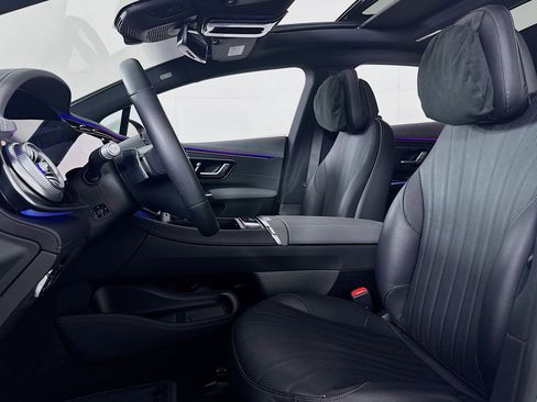 Certified 2023 Mercedes-Benz EQS 580 4MATIC Sedan image 16