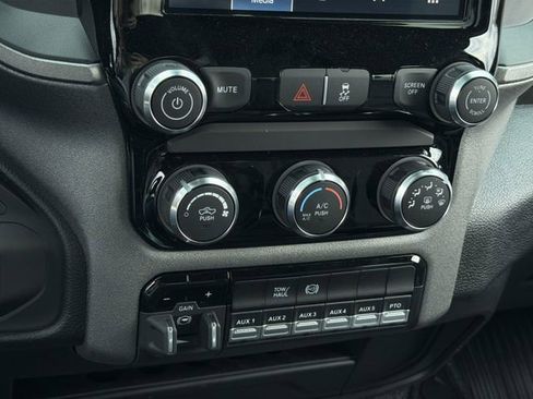 New 2026 RAM 3500 Tradesman w/ Chrome Appearance Group AWD/4WD image 28