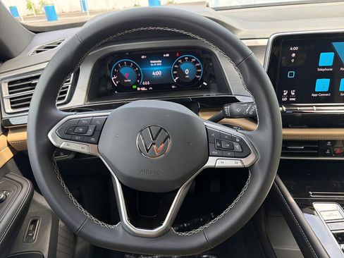 New 2026 Volkswagen Atlas Cross Sport SE AWD/4WD image 16