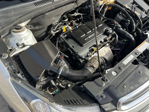 Used 2016 Chevrolet Cruze LT image 39