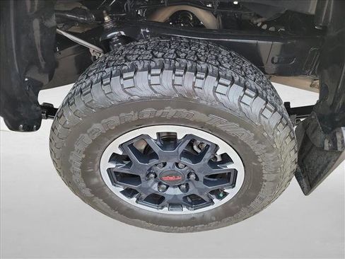 Used 2024 Toyota Tacoma SR RWD image 12