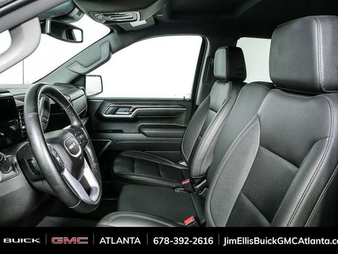Used 2025 GMC Sierra 1500 SLT image 5