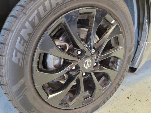 Used 2018 Nissan Sentra S w/ S Midnight Style Package FWD image 31