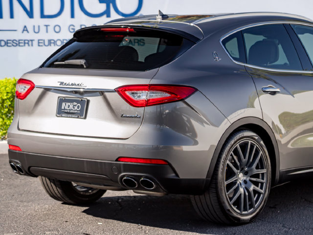 Used 2017 Maserati Levante AWD/4WD image 7