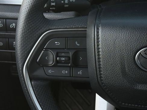 Used 2025 Toyota Tacoma TRD Sport RWD image 14