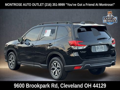 Used 2023 Subaru Forester Premium image 6