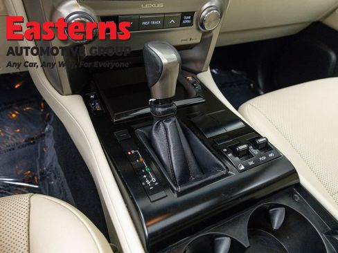 Used 2021 Lexus GX 460 w/ Accessory Package AWD/4WD image 12