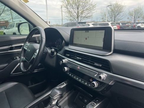 Used 2022 Kia Telluride S image 39