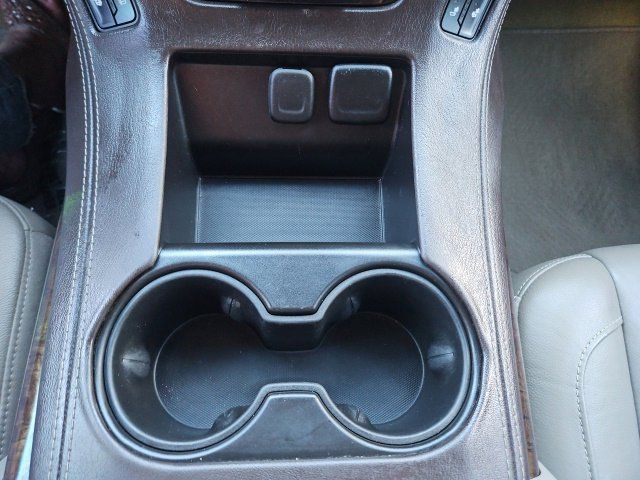 Used 2017 Chevrolet Suburban LT w/ Luxury Package RWD image 28