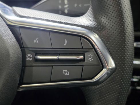 Used 2025 Chevrolet Equinox EV LT image 31