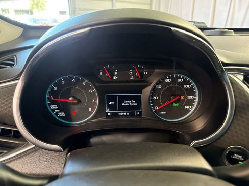 Used 2020 Chevrolet Malibu LT FWD image 24