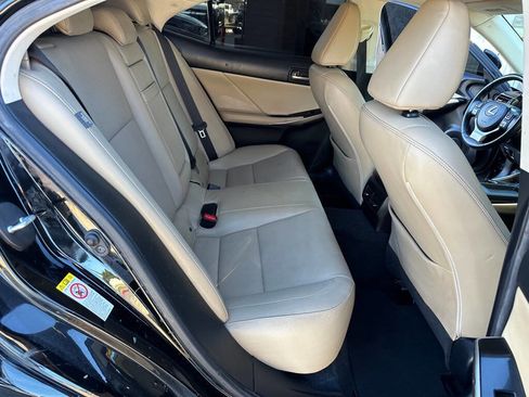Used 2019 Lexus IS 300 image 13