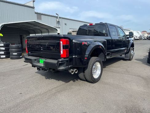 Used 2026 Ford F450 Platinum w/ FX4 Off-Road Package AWD/4WD image 7