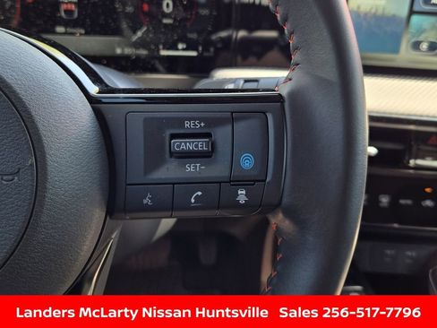 Used 2025 Nissan Kicks SR w/ Illumination Package image 23