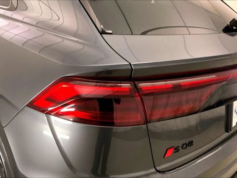 Used 2024 Audi SQ8 Premium Plus AWD/4WD image 28