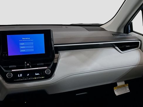 New 2026 Toyota Corolla Cross LE FWD image 21