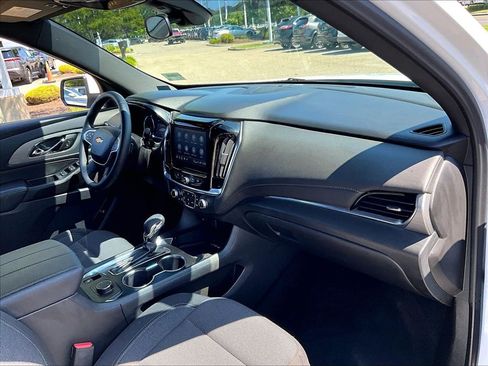 Used 2023 Chevrolet Traverse LT AWD/4WD image 14