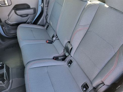 New 2025 Jeep Gladiator Rubicon image 20