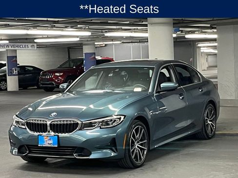 Used 2020 BMW 330i xDrive Sedan w/ Executive Package image 4