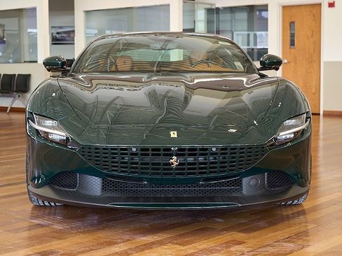 Used 2021 Ferrari Roma image 16