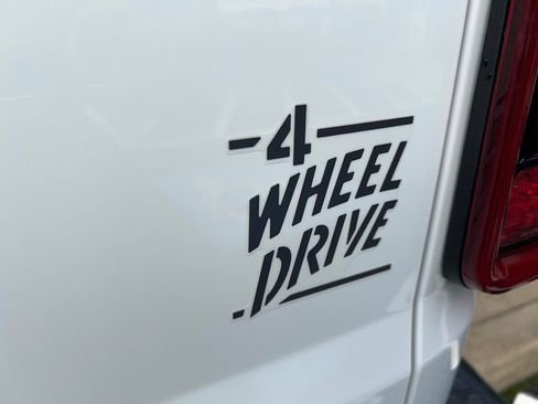 New 2026 Jeep Gladiator Sport image 10