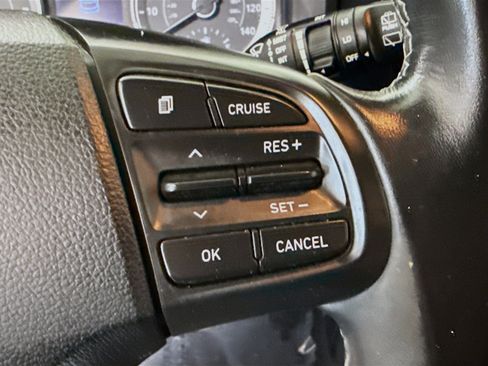 Used 2020 Hyundai Venue SEL w/ Convenience + Premium Package image 15