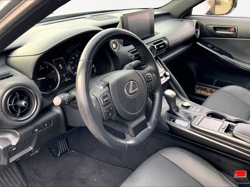 Used 2023 Lexus IS 300 300 image 12