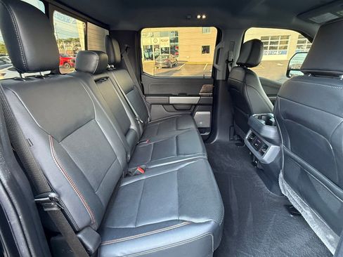 Used 2024 Ford F250 Lariat w/ Black Appearance Package AWD/4WD image 15