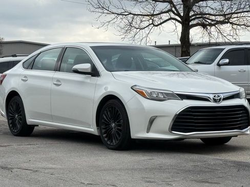 Used 2016 Toyota Avalon Touring FWD image 7