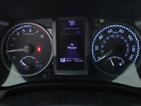 Used 2017 Toyota Tacoma TRD Sport AWD/4WD image 20