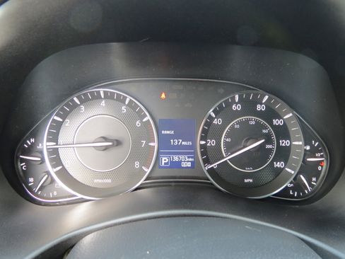 Used 2017 Nissan Armada SL w/ Interior Lighting Package image 10