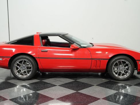 Used 1989 Chevrolet Corvette Coupe image 12