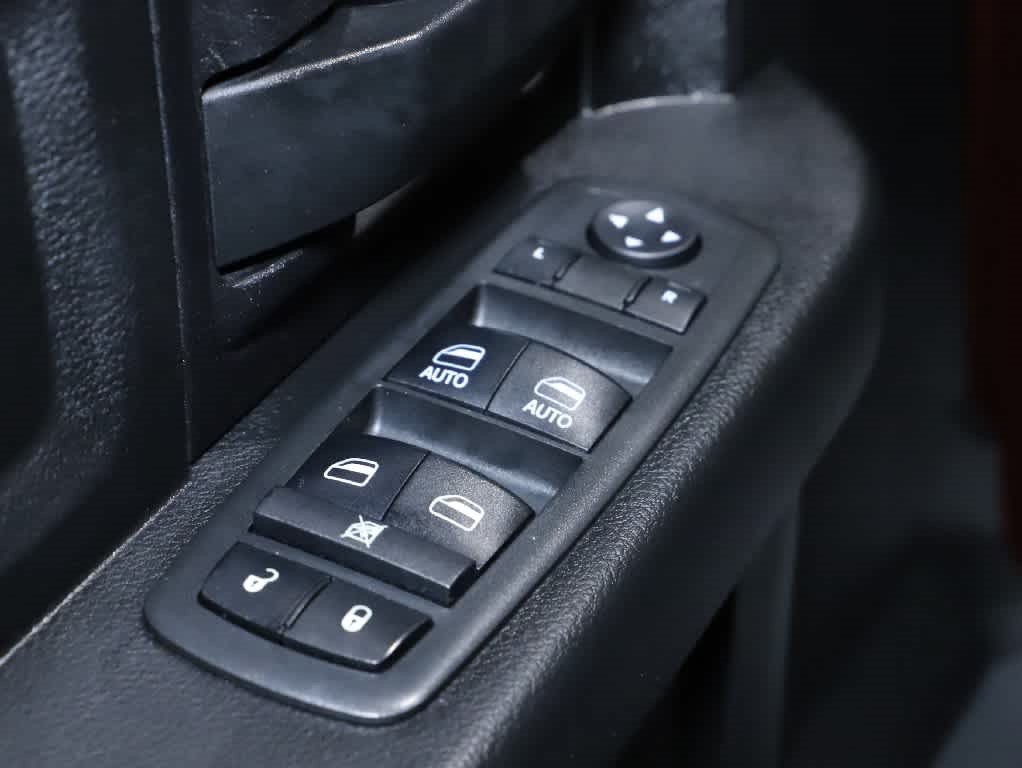 Used 2018 RAM 1500 Express w/ Express Value Package AWD/4WD image 16