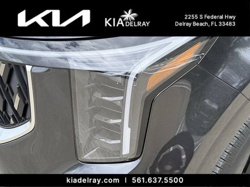 New 2026 Kia Carnival FWD image 6
