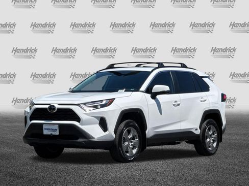 Used 2025 Toyota RAV4 XLE w/ Convenience Package AWD/4WD image 9