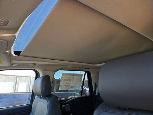 New 2025 Ford Expedition Active image 22