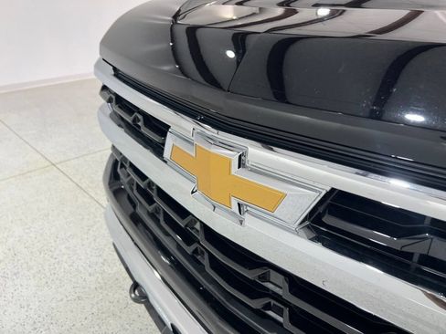 Used 2024 Chevrolet Silverado 1500 LT w/ Leather Package AWD/4WD image 27